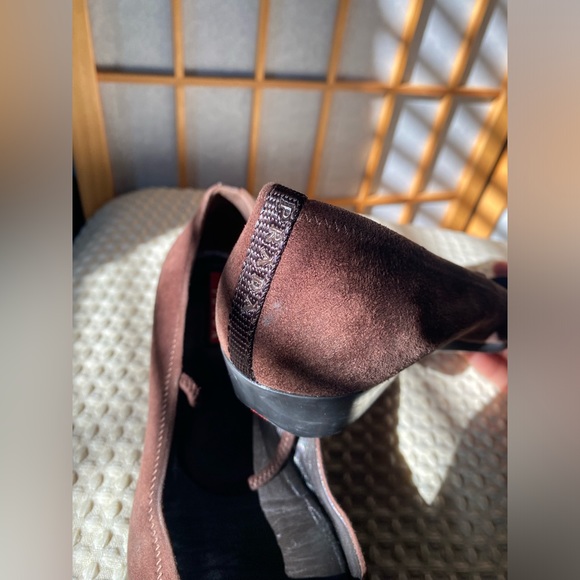 Prada Shoes - Picture 5 of 16